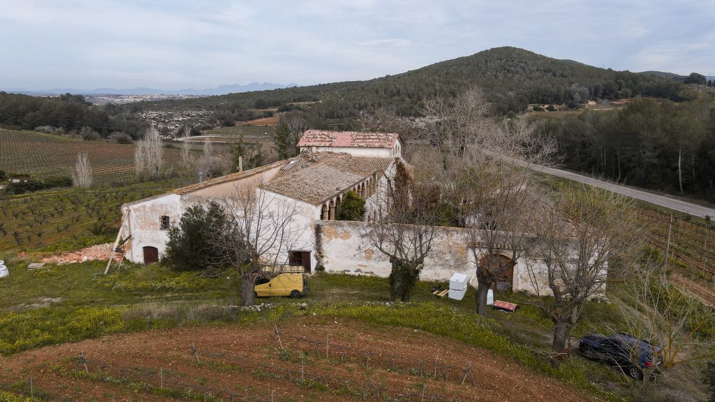 Masía en suelo rural en Cataluña