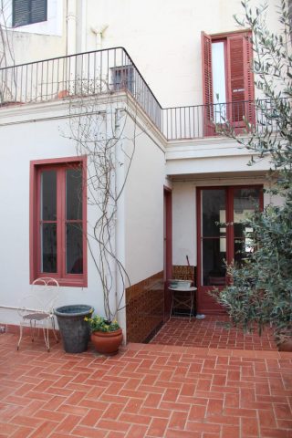 3 Estado_actual_Patio_Masnou_con_piscina_fondo_movil_Oliver_Segura_Arquitectura_3
